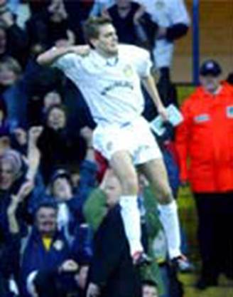 2003 Chelsea Woodgate celebrates his goal 1
